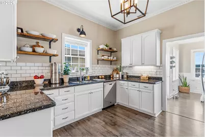 812 Northpoint Loop, Brownsville, OR 97327 - Photo 19