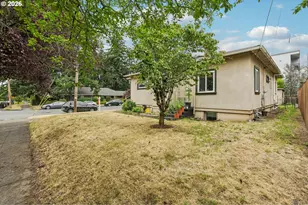 1040 N Ainsworth St, Portland, OR 97217 - Photo 17