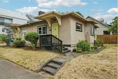 1040 N Ainsworth St, Portland, OR 97217 - Photo 1