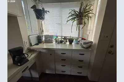 1040 N Ainsworth St, Portland, OR 97217 - Photo 7