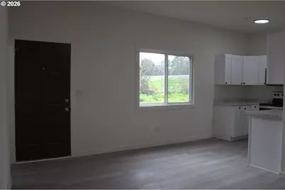 316 SW 22nd St, Pendleton, OR 97801 - Photo 3