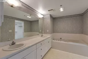 15420 NE Knott St, Portland, OR 97230 - Photo 7