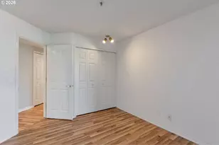 15420 NE Knott St, Portland, OR 97230 - Photo 9