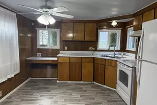 13045 SE Stark St, Portland, OR 97233 - Photo 5