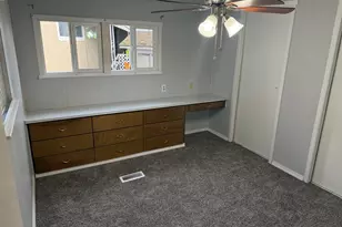 13045 SE Stark St, Portland, OR 97233 - Photo 9