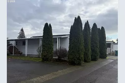 13045 SE Stark St, Portland, OR 97233 - Photo 3