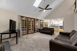 17973 St Clair Dr, Lake Oswego, OR 97034 - Photo 15