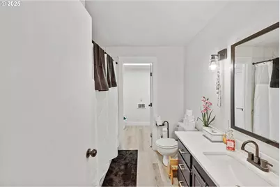 546 W Fir Ave, Coos Bay, OR 97420 - Photo 29