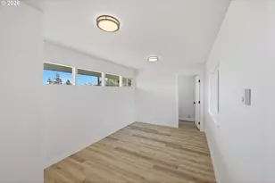 546 W Fir Ave, Coos Bay, OR 97420 - Photo 19