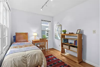 305 SE 75th Ave, Portland, OR 97215 - Photo 21