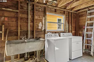 305 SE 75th Ave, Portland, OR 97215 - Photo 23