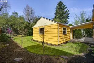 305 SE 75th Ave, Portland, OR 97215 - Photo 29