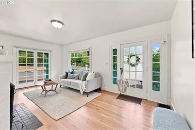 1235 SW Cheltenham St, Portland, OR 97239 - Photo 15