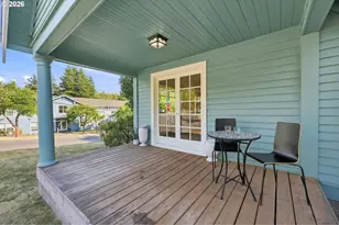 1235 SW Cheltenham St, Portland, OR 97239 - Photo 35