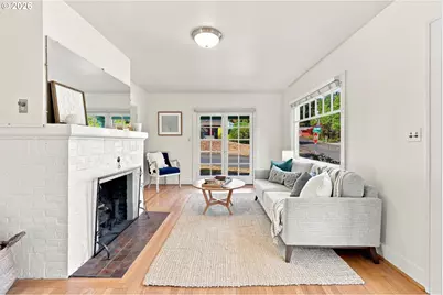 1235 SW Cheltenham St, Portland, OR 97239 - Photo 13