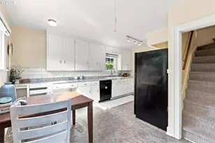 1235 SW Cheltenham St, Portland, OR 97239 - Photo 23