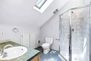 2832 NE 9th Ave, Portland, OR 97212 - Photo 29