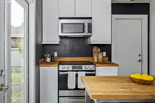 6318 NE Prescott St, Portland, OR 97218 - Photo 9