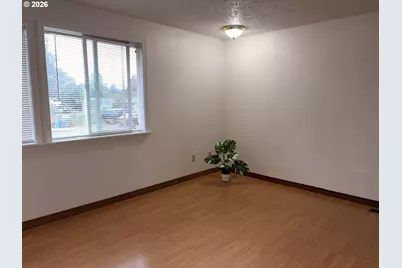 14339 SE Alder Ct, Portland, OR 97233 - Photo 13