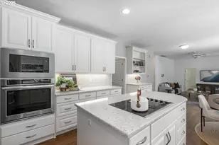 17011 NE 41st Cir, Vancouver, WA 98682 - Photo 11