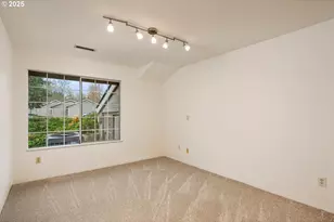 13775 SW Scholls Ferry Rd, Beaverton, OR 97008 - Photo 27