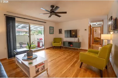 2112 SE 148th Pl, Portland, OR 97233 - Photo 5