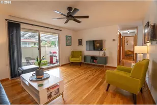 2112 SE 148th Pl, Portland, OR 97233 - Photo 5