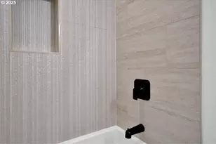 2125 NE Spitz Rd, Canby, OR 97013 - Photo 9