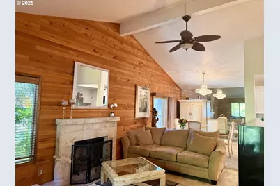 10 Mountain Cir, Lake Oswego, OR 97035 - Photo 5