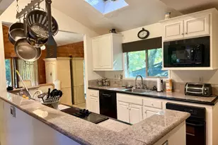 10 Mountain Cir, Lake Oswego, OR 97035 - Photo 11