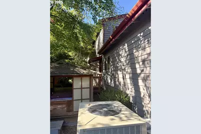 10 Mountain Cir, Lake Oswego, OR 97035 - Photo 23