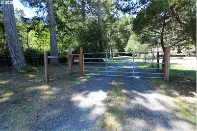 59492 Seven Devils Rd, Bandon, OR 97411 - Photo 11