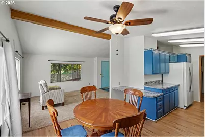 1307 S Water St #2, Silverton, OR 97381 - Photo 13