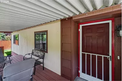 1307 S Water St #2, Silverton, OR 97381 - Photo 5