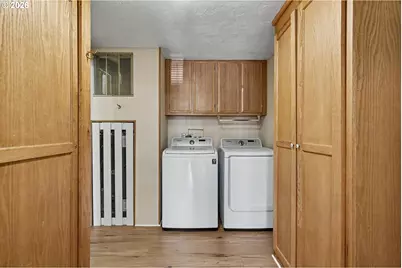 1307 S Water St #2, Silverton, OR 97381 - Photo 17