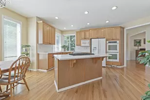 25540 Cheryl Dr, West Linn, OR 97068 - Photo 9