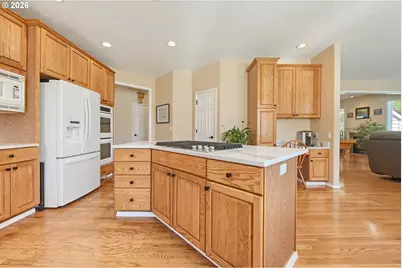25540 Cheryl Dr, West Linn, OR 97068 - Photo 11