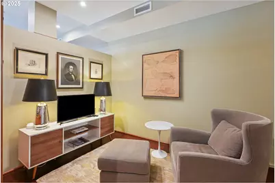 1221 SW 10th Ave #1110, Portland, OR 97205 - Photo 19