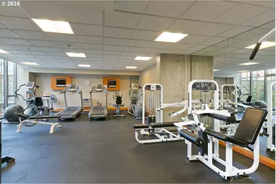 1221 SW 10th Ave #1110, Portland, OR 97205 - Photo 27