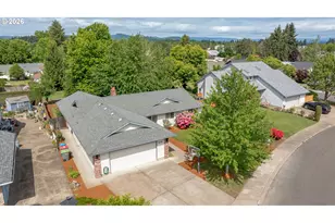 2835 NE Leathers Ln, McMinnville, OR 97128 - Photo 3