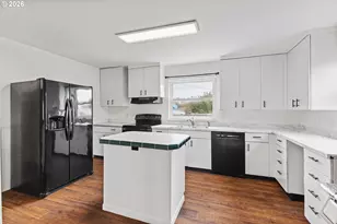 645 5th St, Myrtle Point, OR 97458 - Photo 13