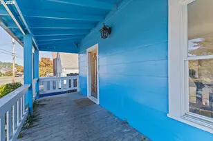 645 5th St, Myrtle Point, OR 97458 - Photo 5