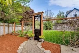 1697 Elanco Ave, Eugene, OR 97408 - Photo 23