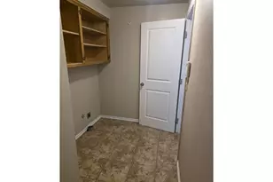 557 S 44th St, Springfield, OR 97478 - Photo 9