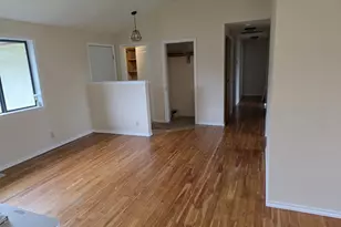 557 S 44th St, Springfield, OR 97478 - Photo 3