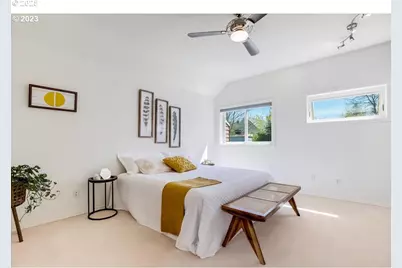 2438 NW Thurman St, Portland, OR 97210 - Photo 23