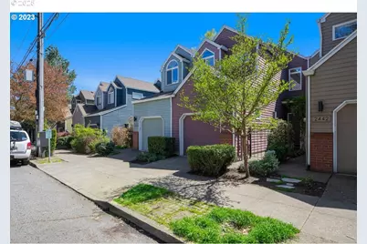 2438 NW Thurman St, Portland, OR 97210 - Photo 3