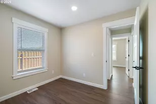 104 Delmonte Ave, Tillamook, OR 97141 - Photo 23