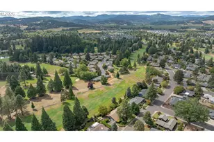 1843 NW St Andrews Dr, McMinnville, OR 97128 - Photo 45