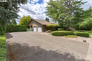 1843 NW St Andrews Dr, McMinnville, OR 97128 - Photo 7